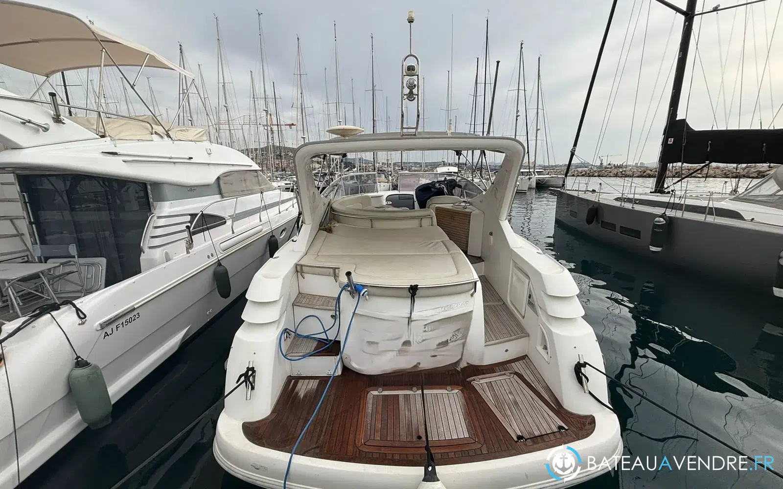 slider 2 Sessa Marine Oyster 42