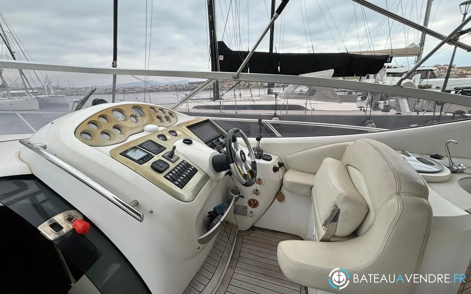 slider 6 Sessa Marine Oyster 42