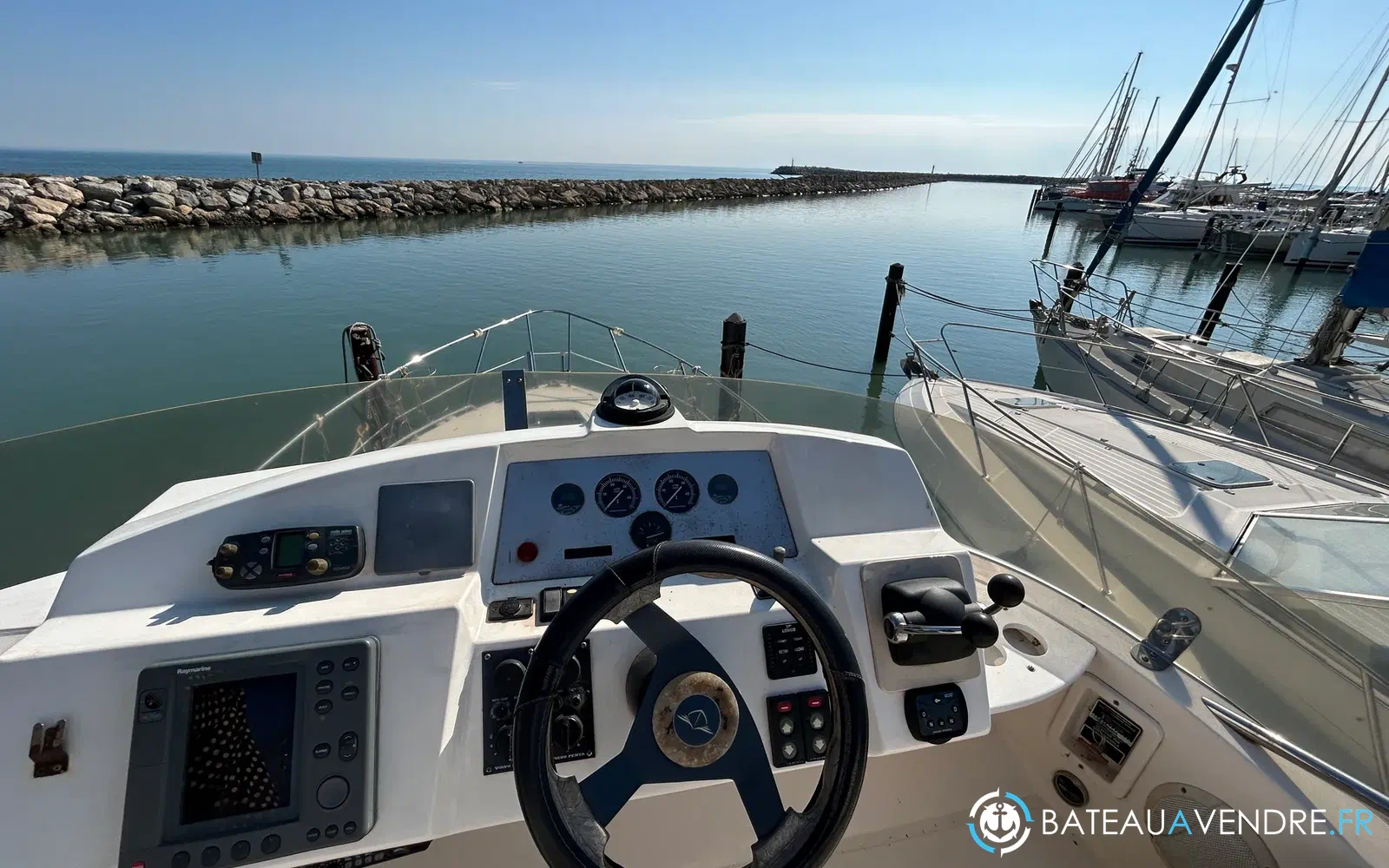 slider 13 Sealine F 34