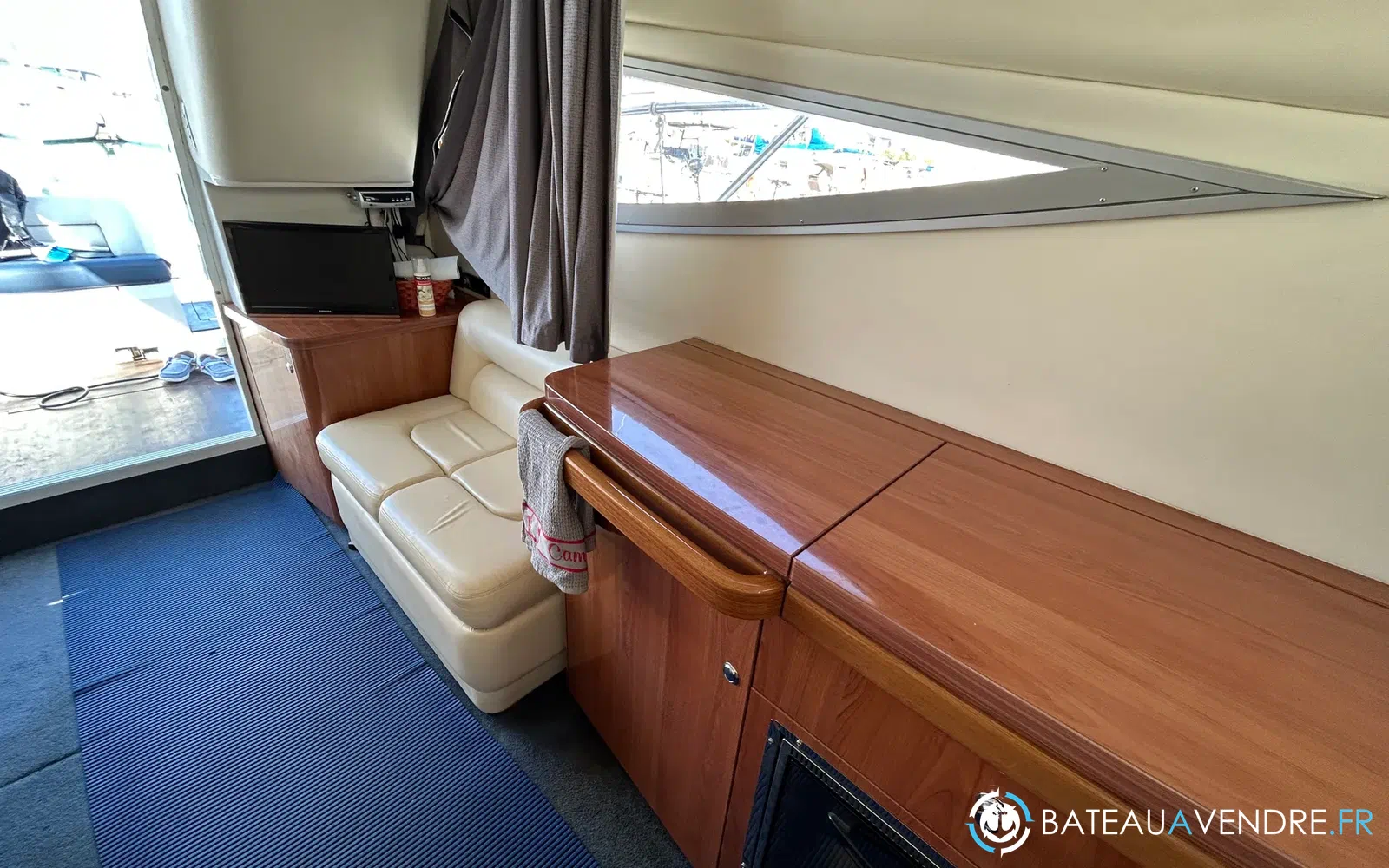 slider 6 Sealine F 34