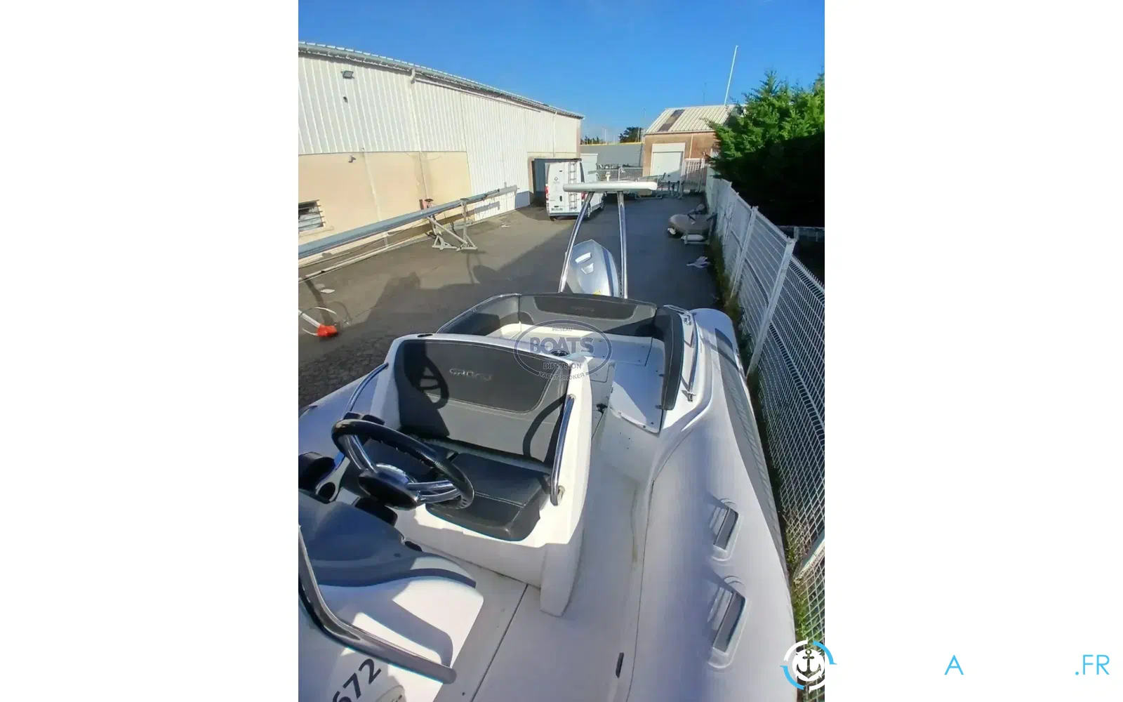slider 4 Grand Golden Line G650