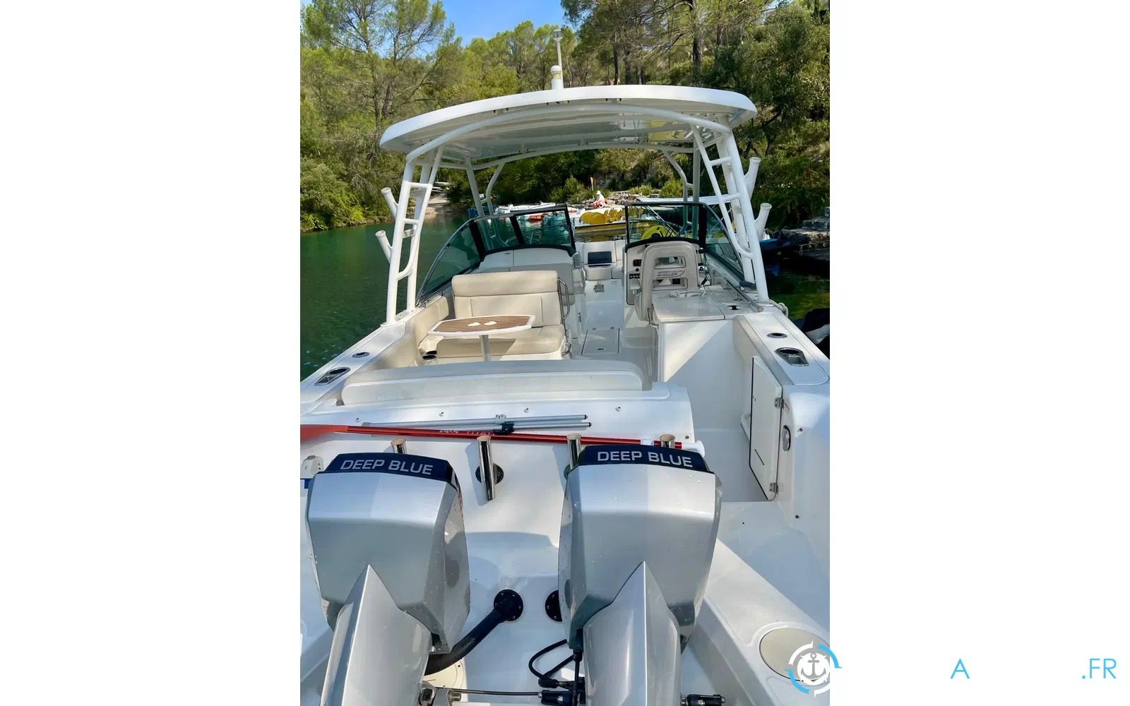 slider 2 Boston Whaler 270 Vantage