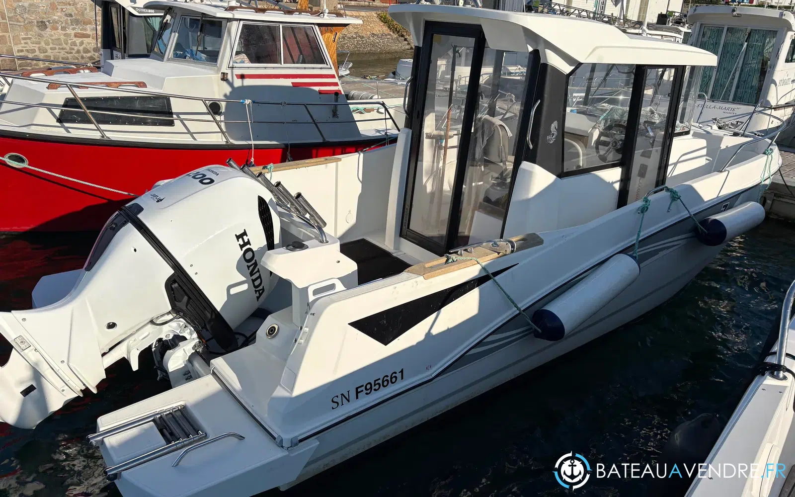 slider 2 Beneteau Barracuda 7