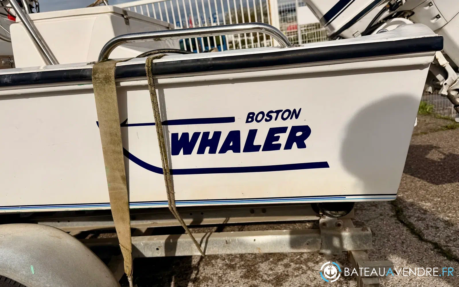 slider 8 Boston Whaler 15 Super Sport