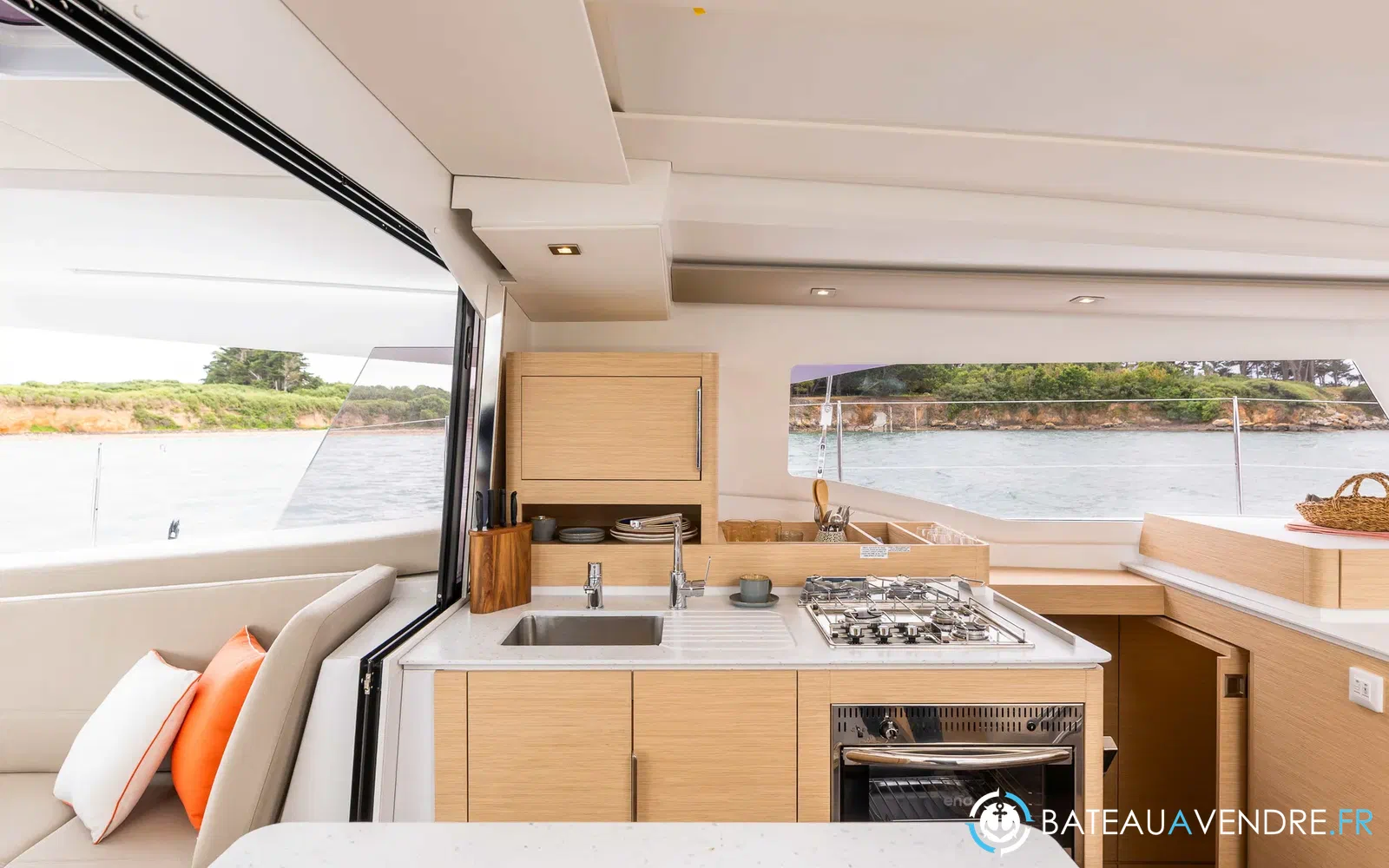 slider 13 Fountaine Pajot FP 41