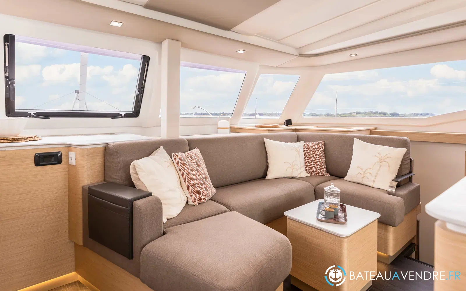 slider 15 Fountaine Pajot FP 41