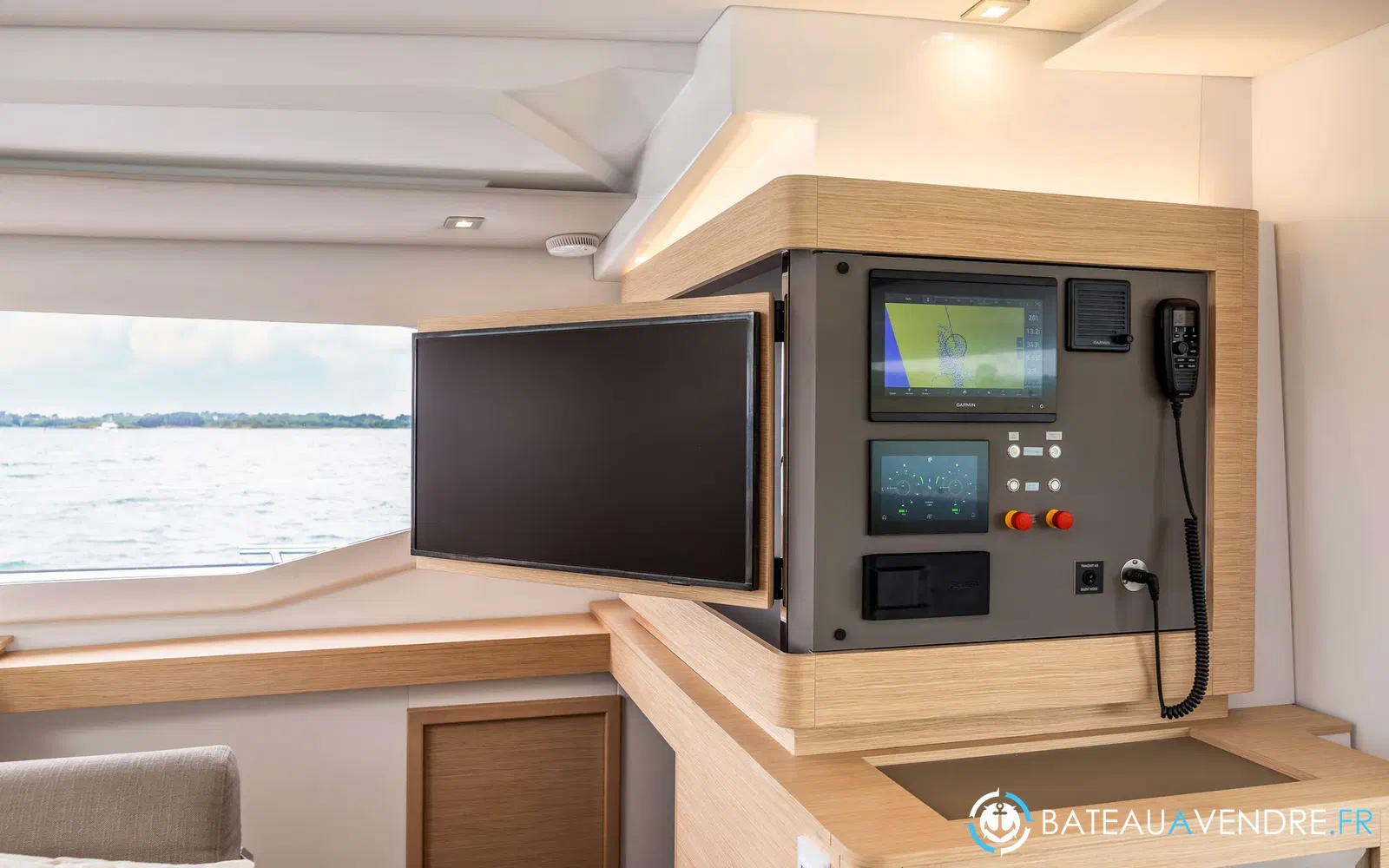 slider 16 Fountaine Pajot FP 41
