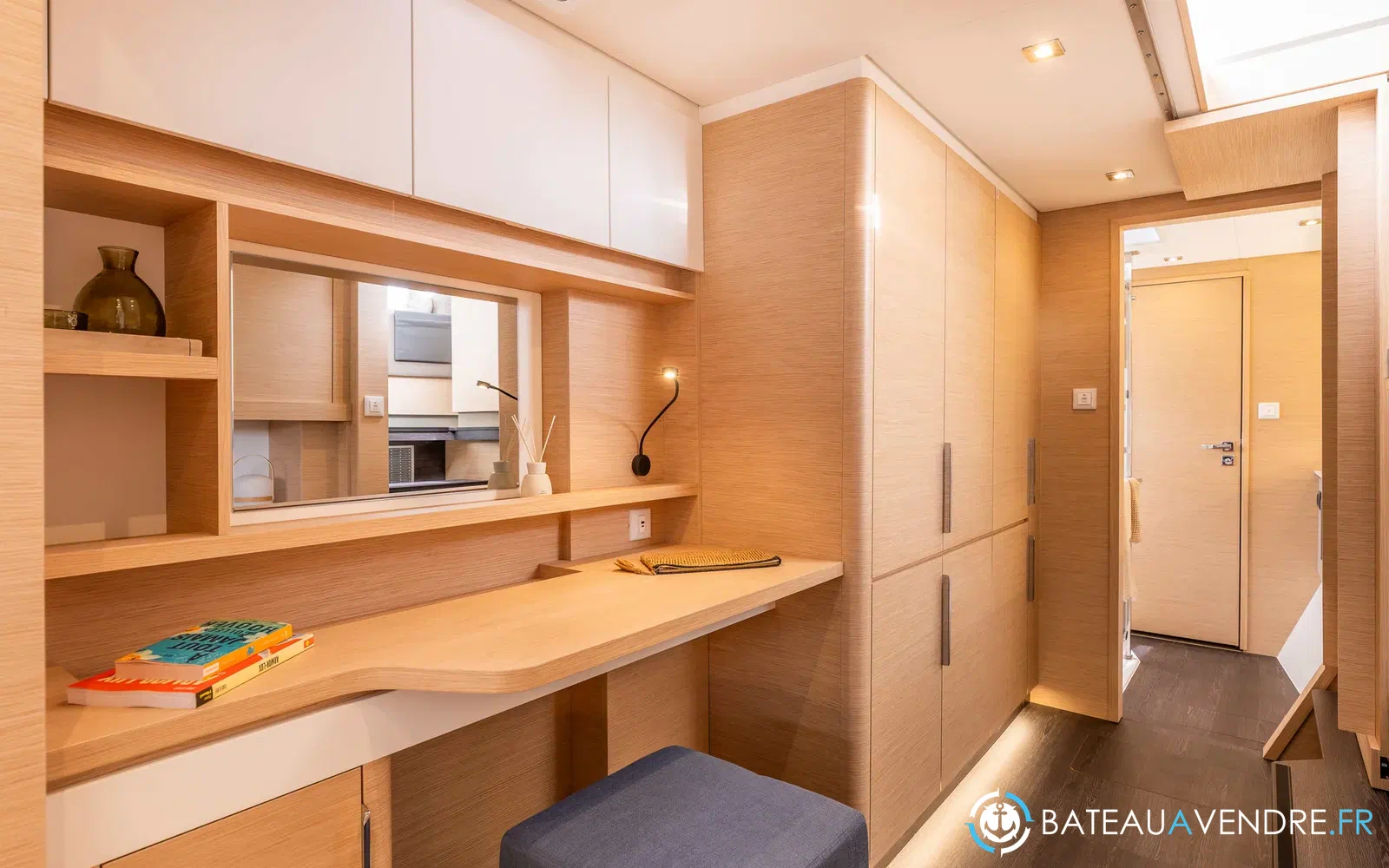 slider 22 Fountaine Pajot FP 41