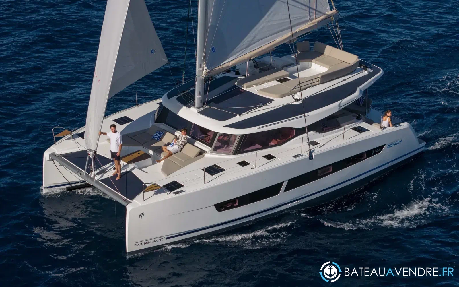 slider 1 Fountaine Pajot FP 44