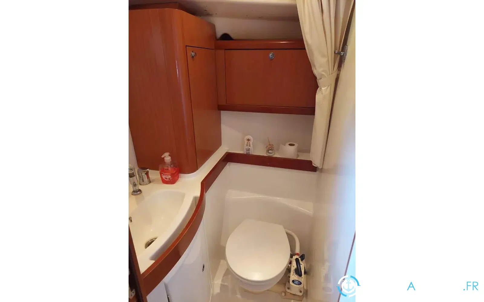 slider 8 Beneteau Oceanis 40