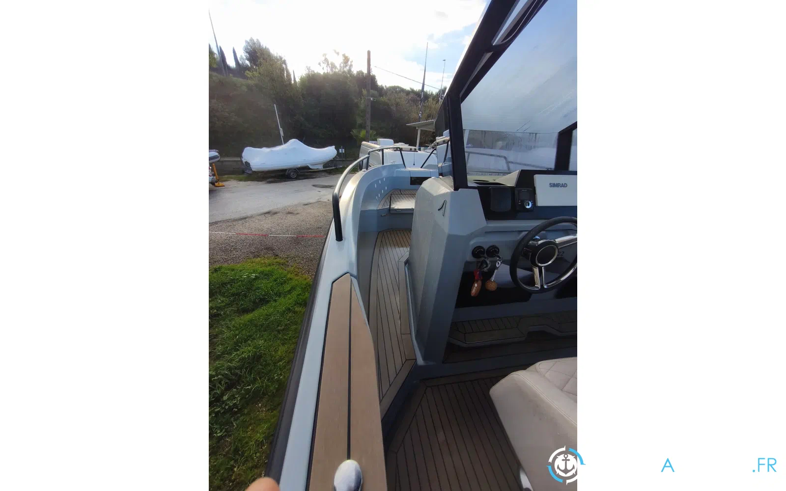 slider 11 Rand Boats Roamer 29