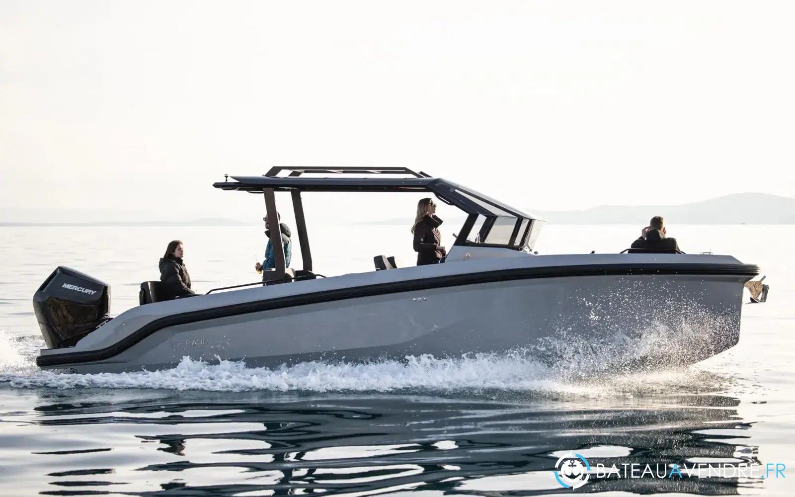 slider 1 Rand Boats Roamer 29
