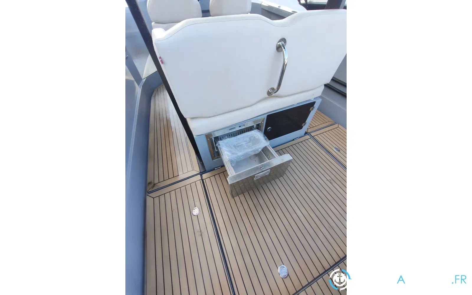 slider 7 Rand Boats Roamer 29