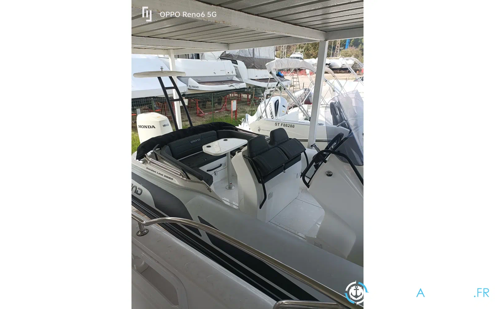 slider 3 Grand Golden Line 680