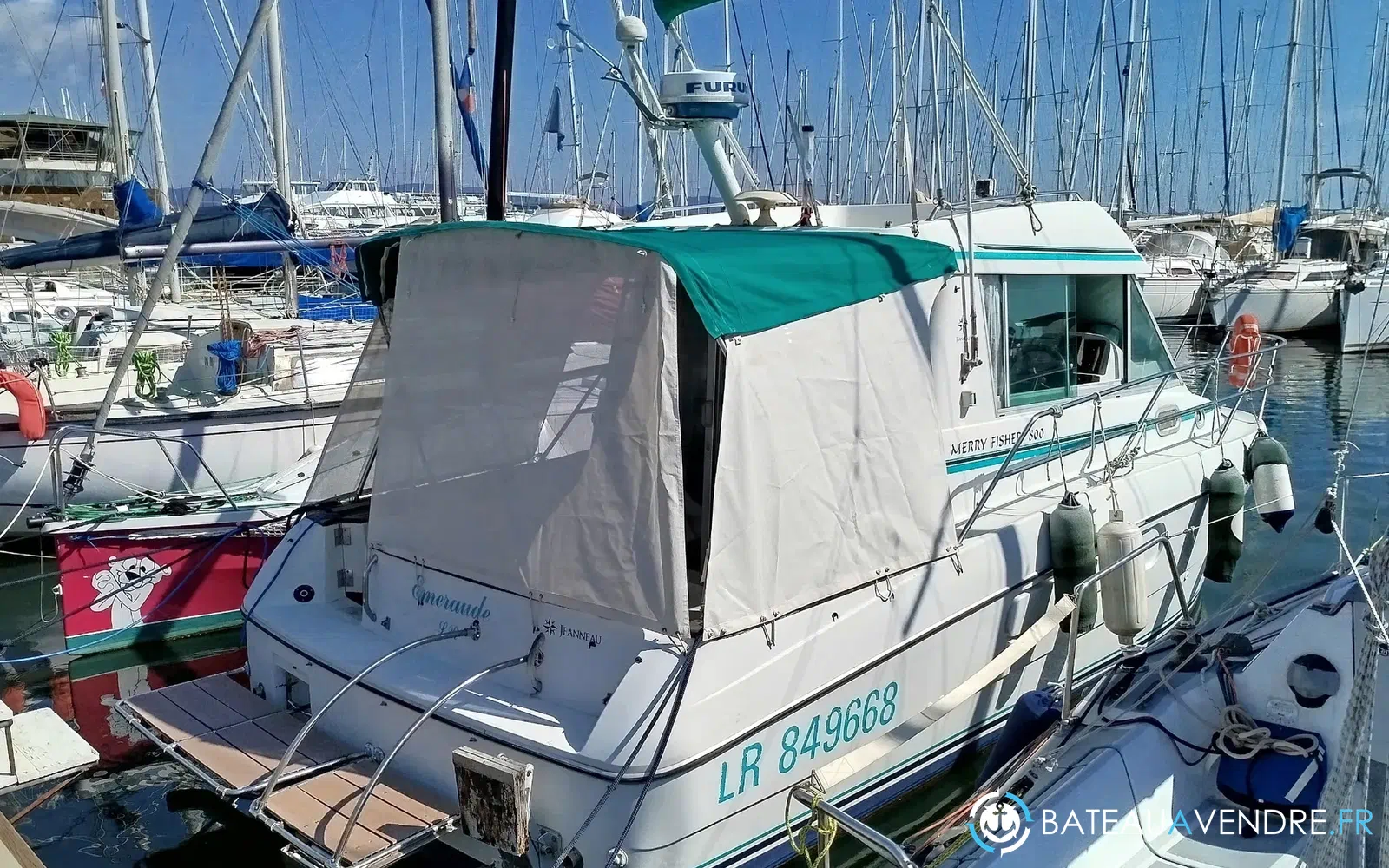 slider 1 Jeanneau Merry Fisher 800