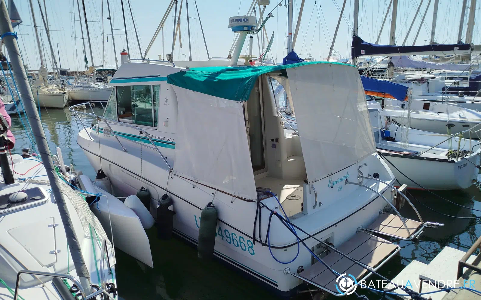 slider 2 Jeanneau Merry Fisher 800