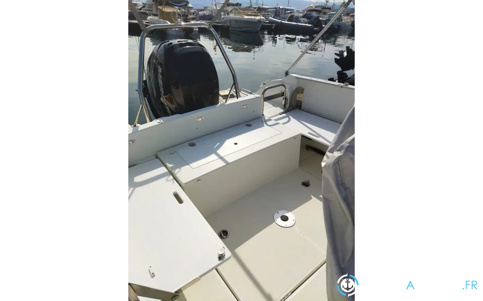 slider 7 Jeanneau Cap Camarat 7.5 CC