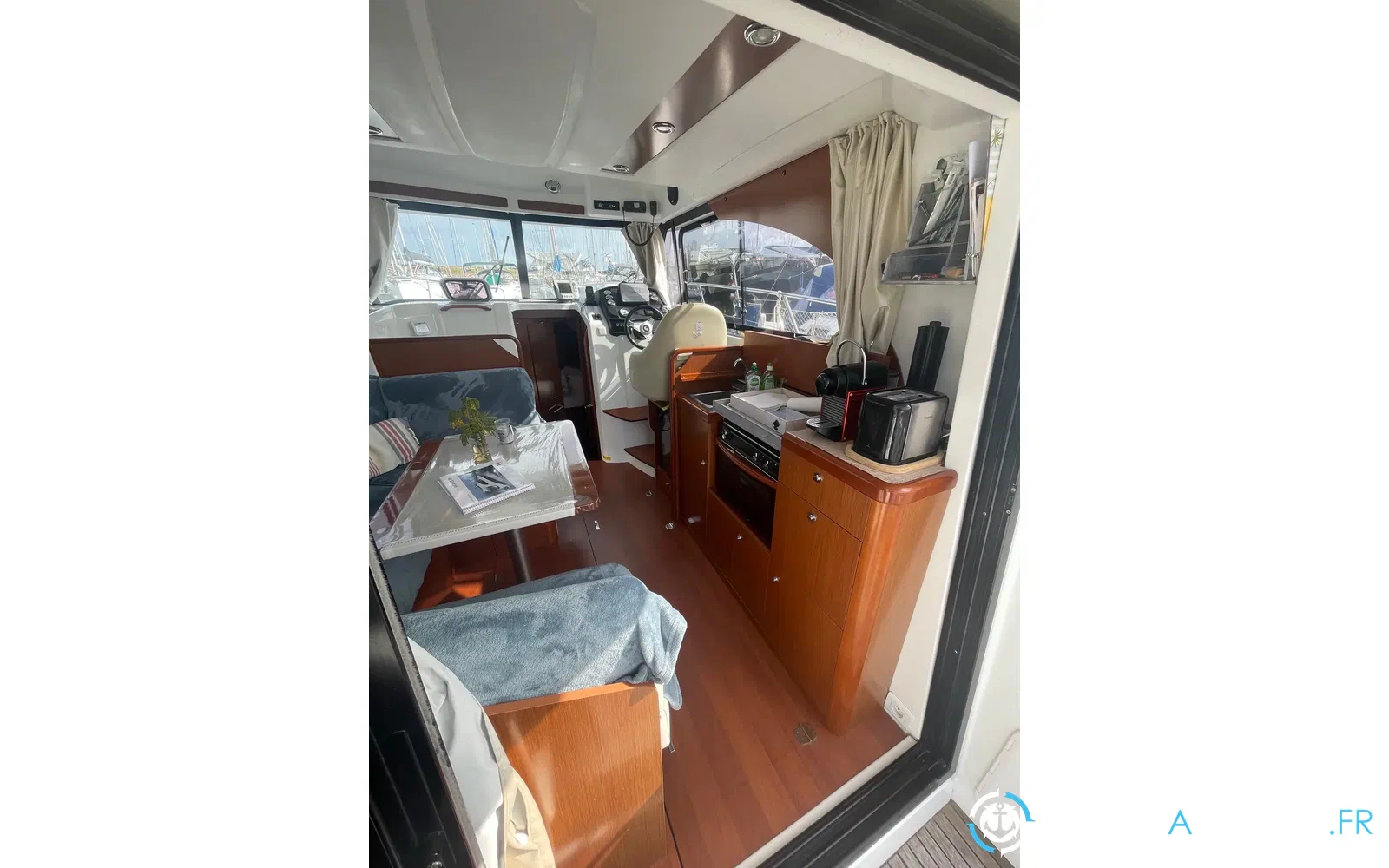 slider 13 Beneteau Antares 30 Fly