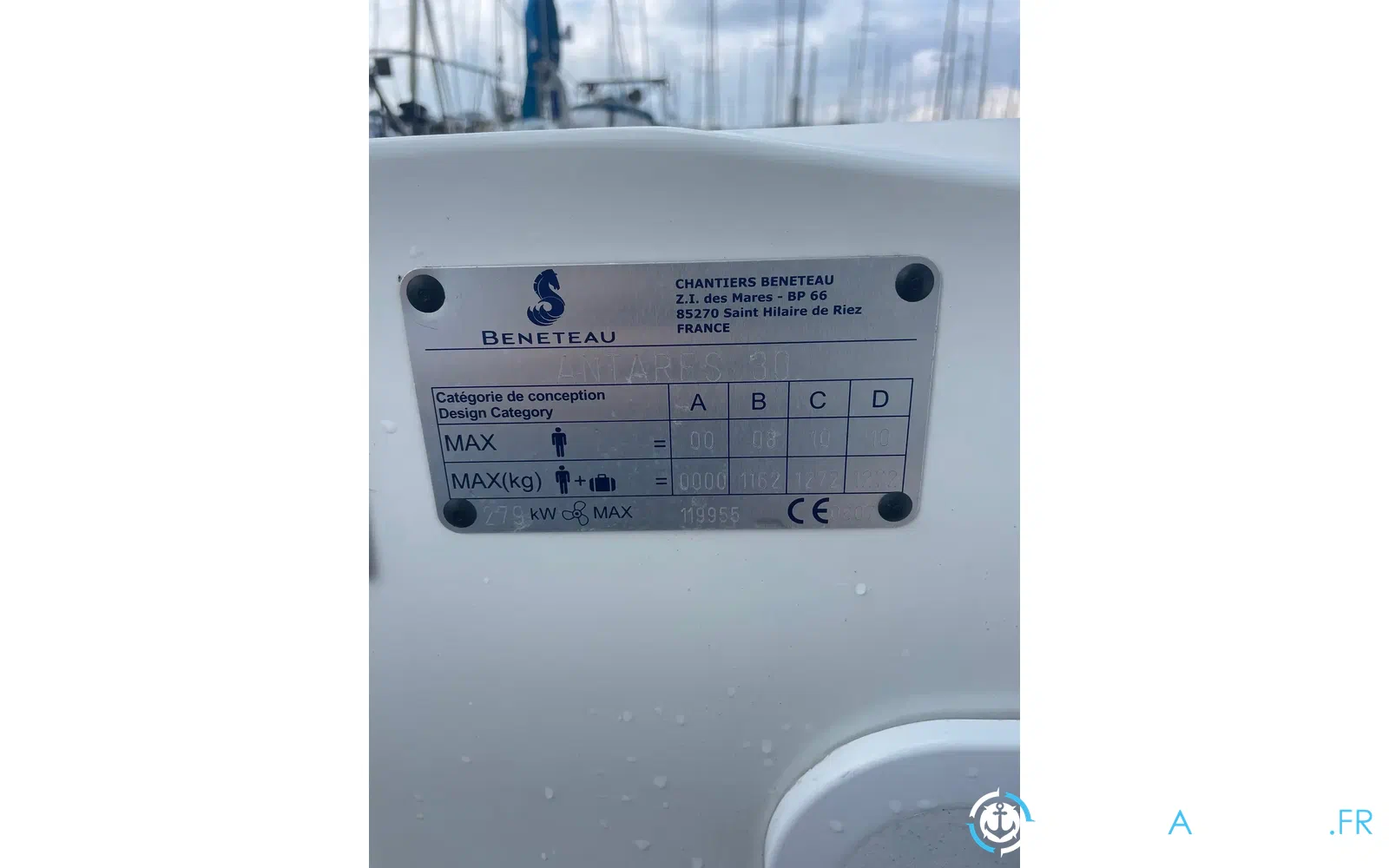 slider 24 Beneteau Antares 30 Fly