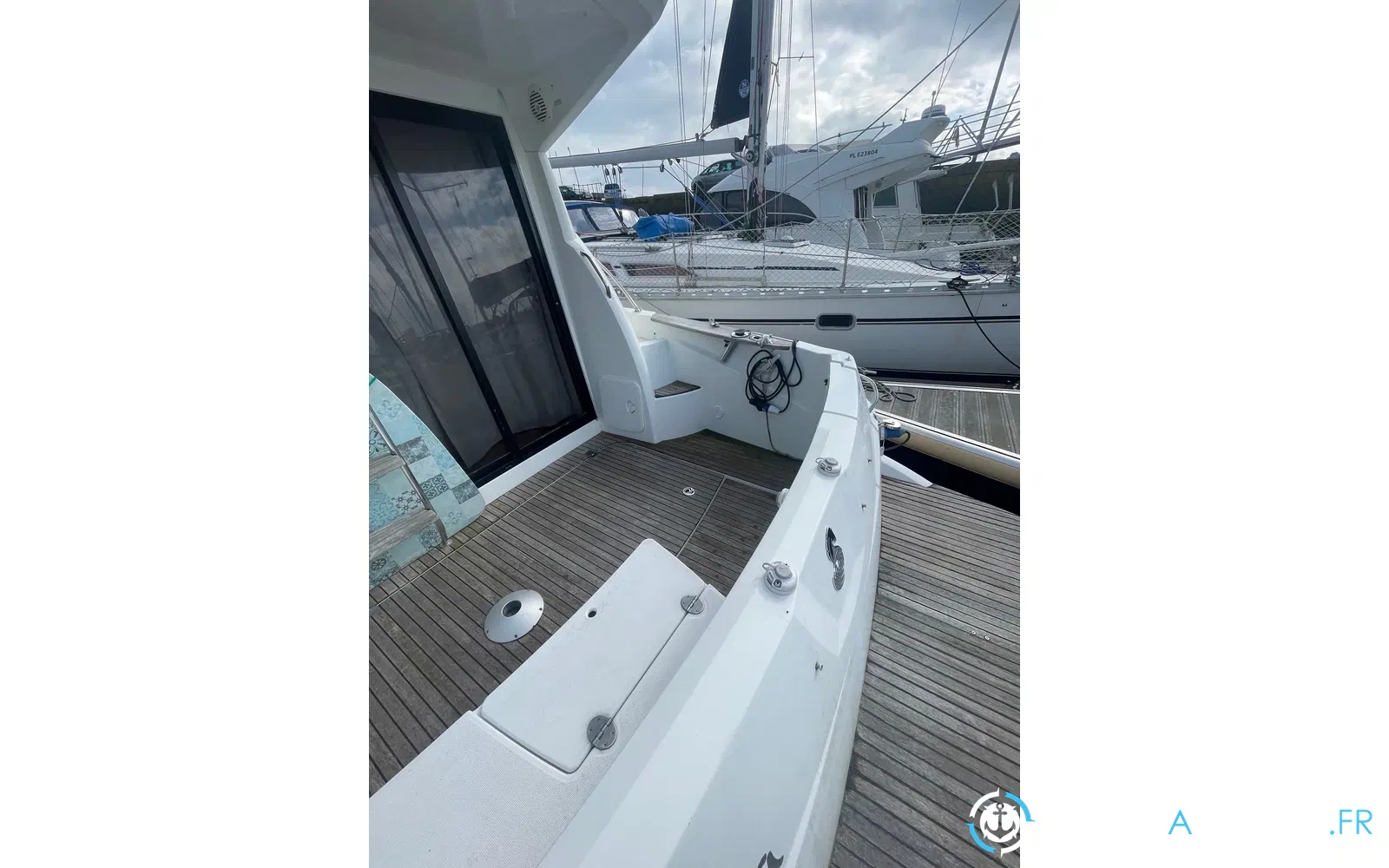 slider 2 Beneteau Antares 30 Fly