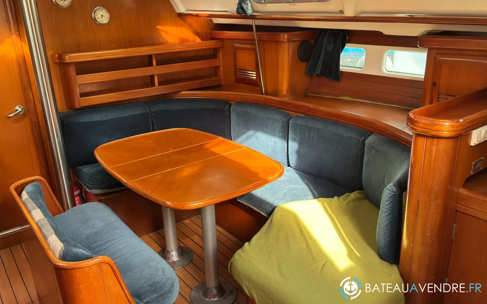 slider 24 Beneteau Oceanis 411