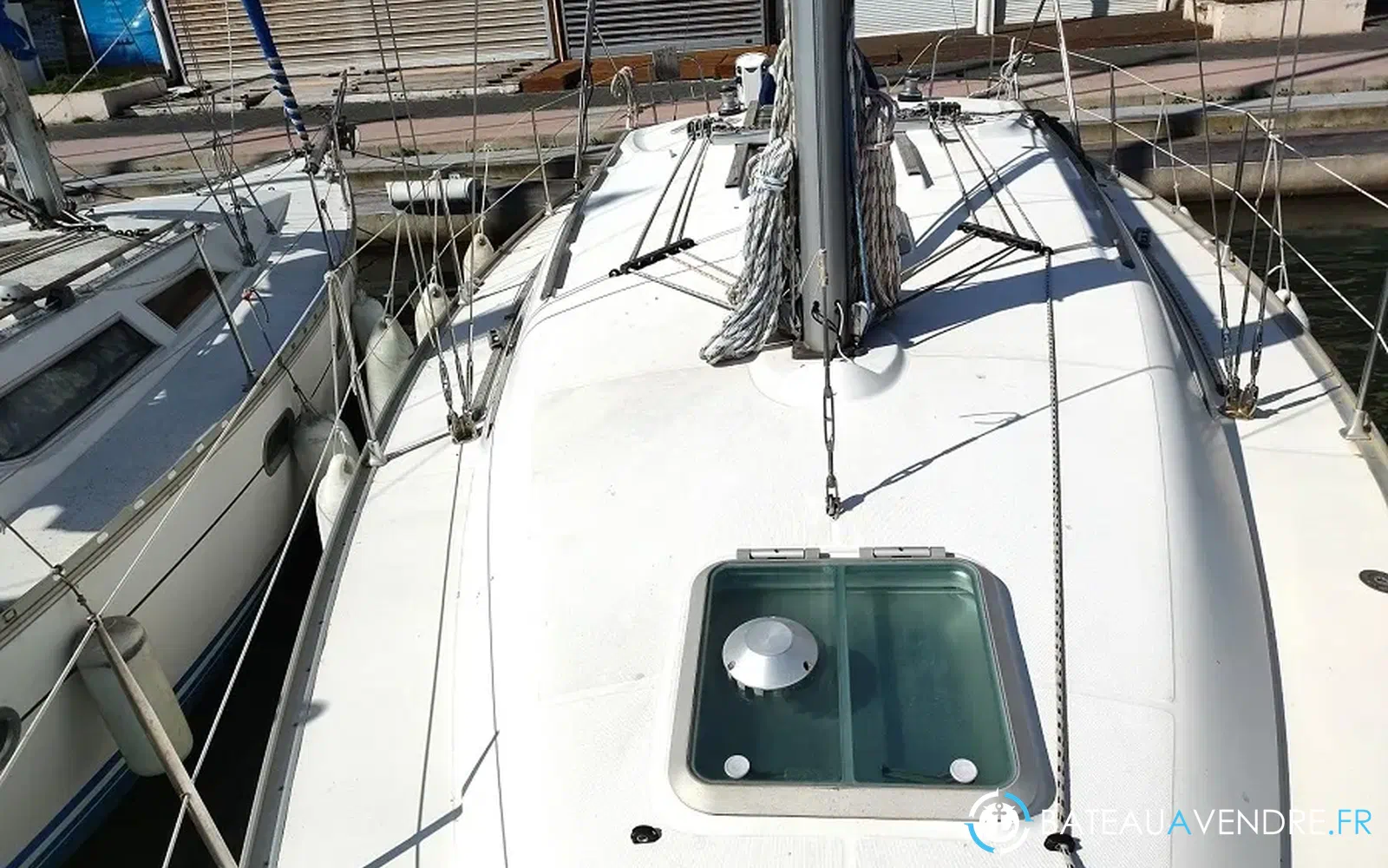 slider 18 Jeanneau Sun Odyssey 37