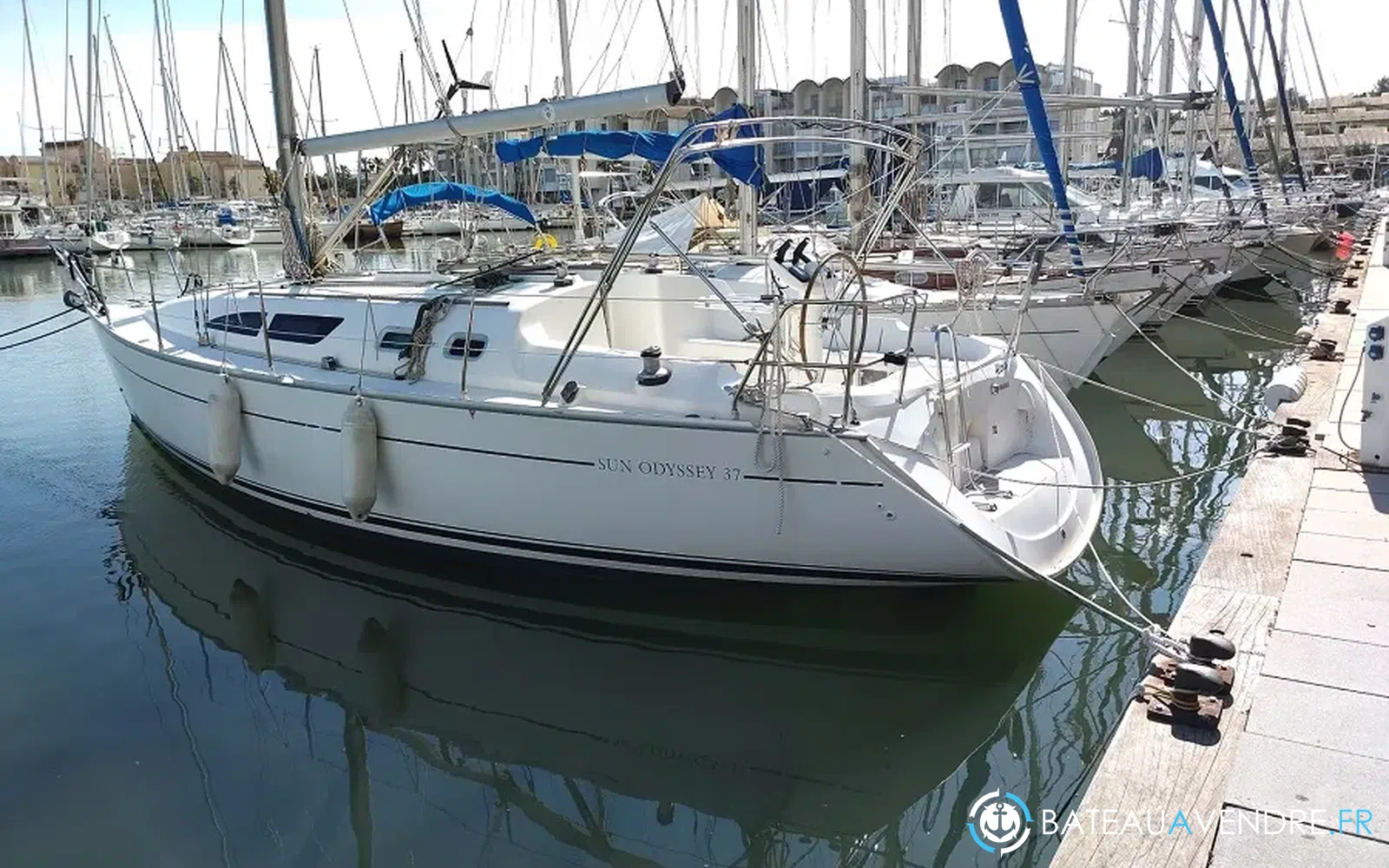 slider 27 Jeanneau Sun Odyssey 37