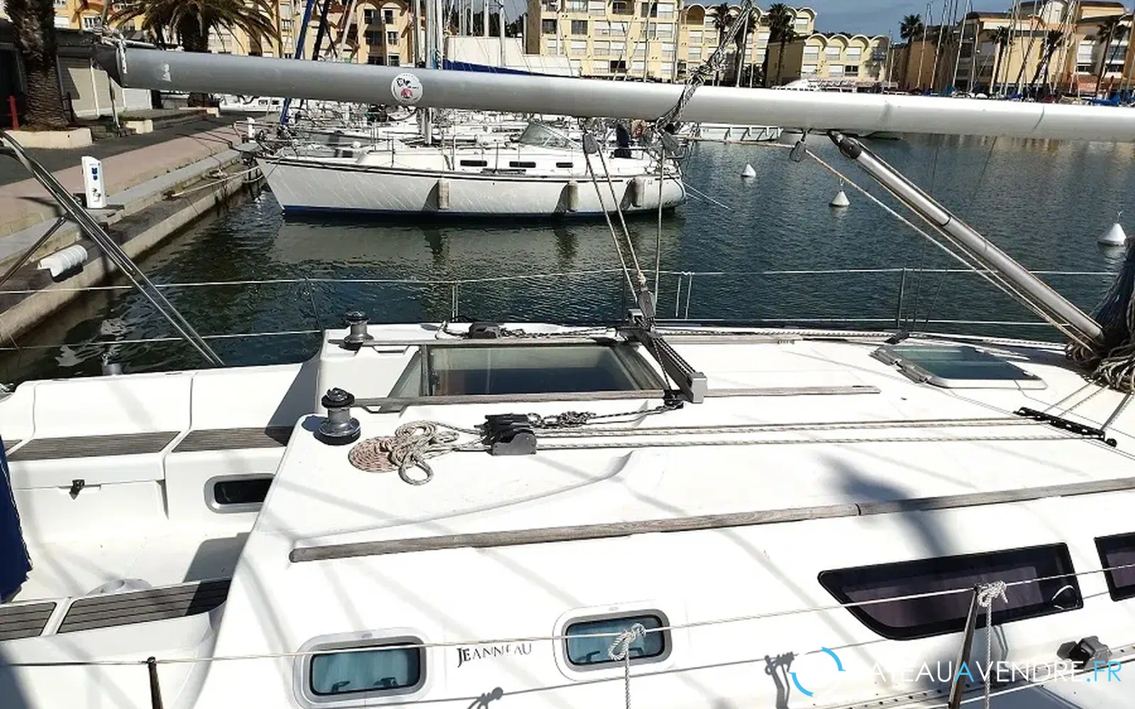 slider 8 Jeanneau Sun Odyssey 37