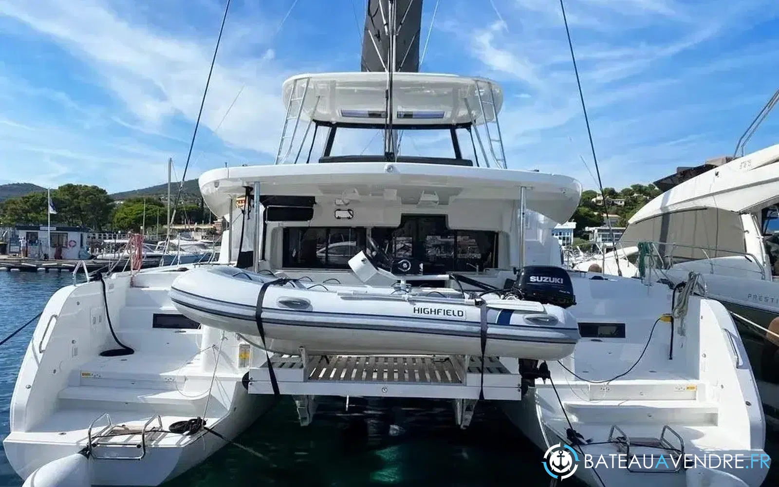 slider 1 Lagoon 46