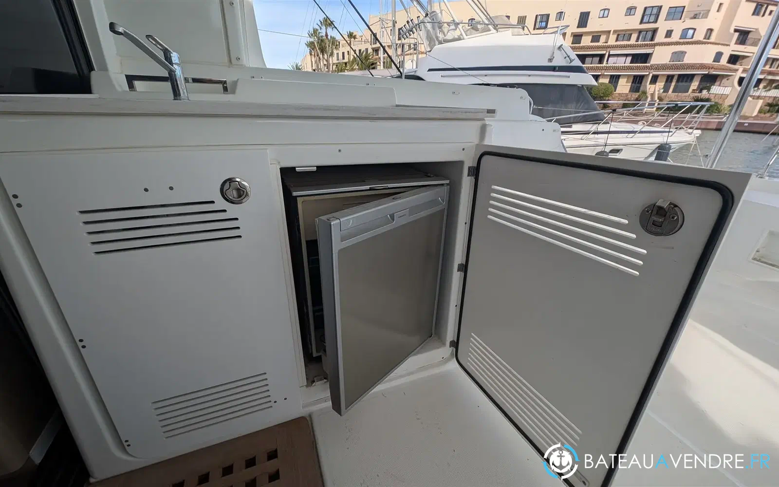 slider 23 Lagoon 46