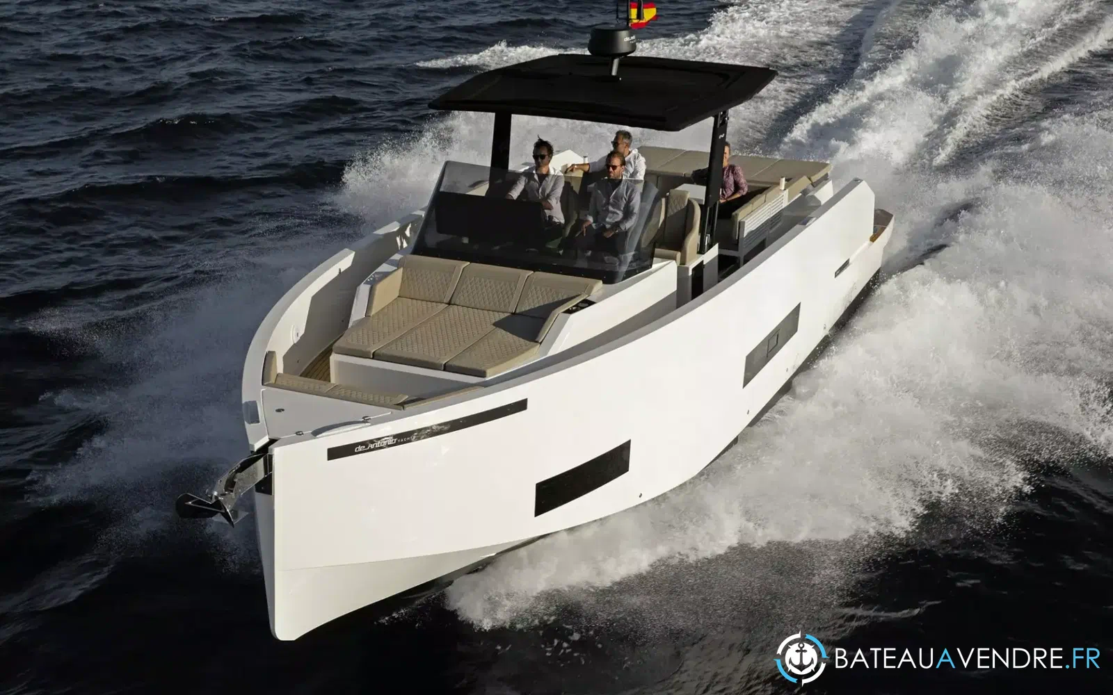 slider 1 De Antonio Yachts D42 Open