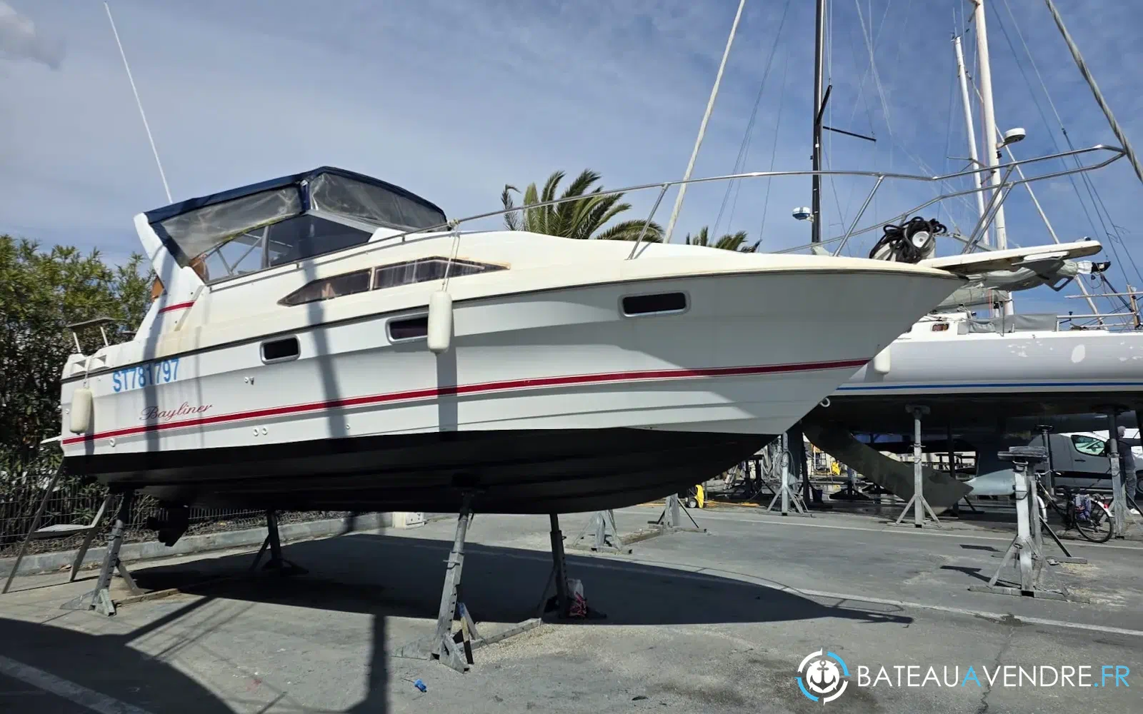 slider 1 Bayliner 2655 Ciera Sunbridge