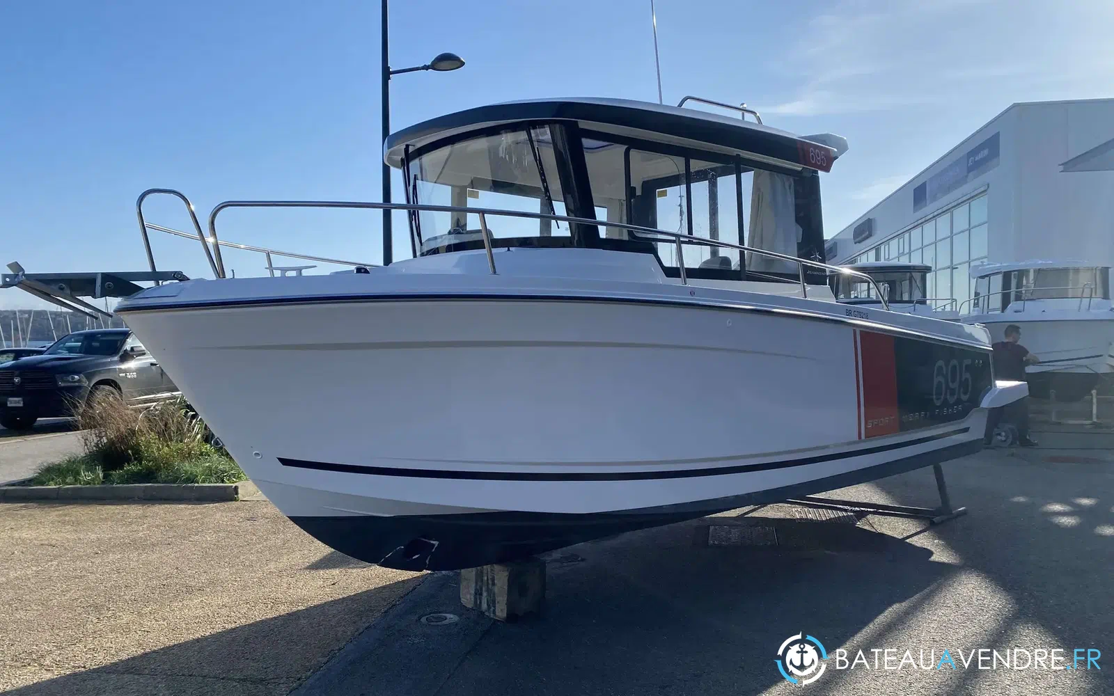 slider 2 Jeanneau Merry Fisher 695 Sport Serie 2