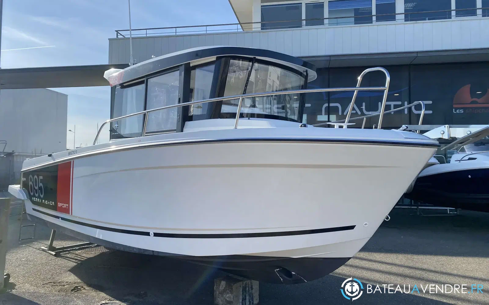 slider 4 Jeanneau Merry Fisher 695 Sport Serie 2