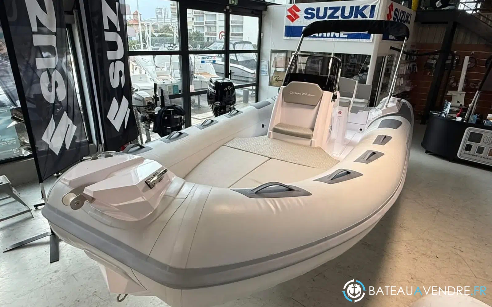 slider 9 Ranieri Cayman 21 S