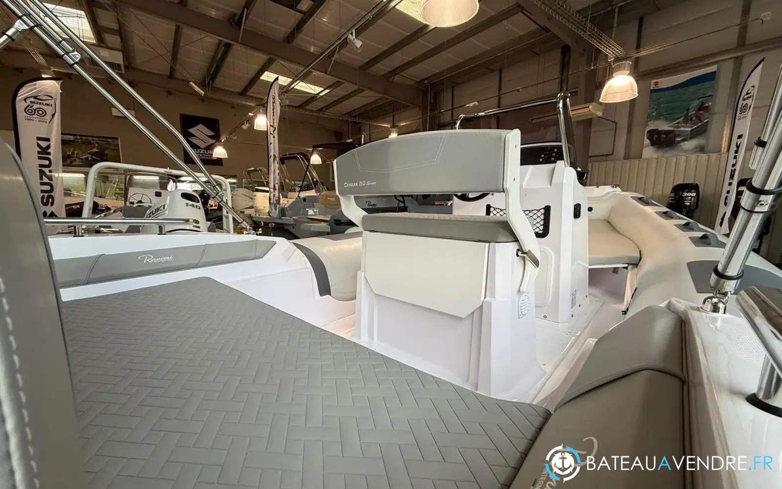 slider 2 Ranieri Cayman 21 S