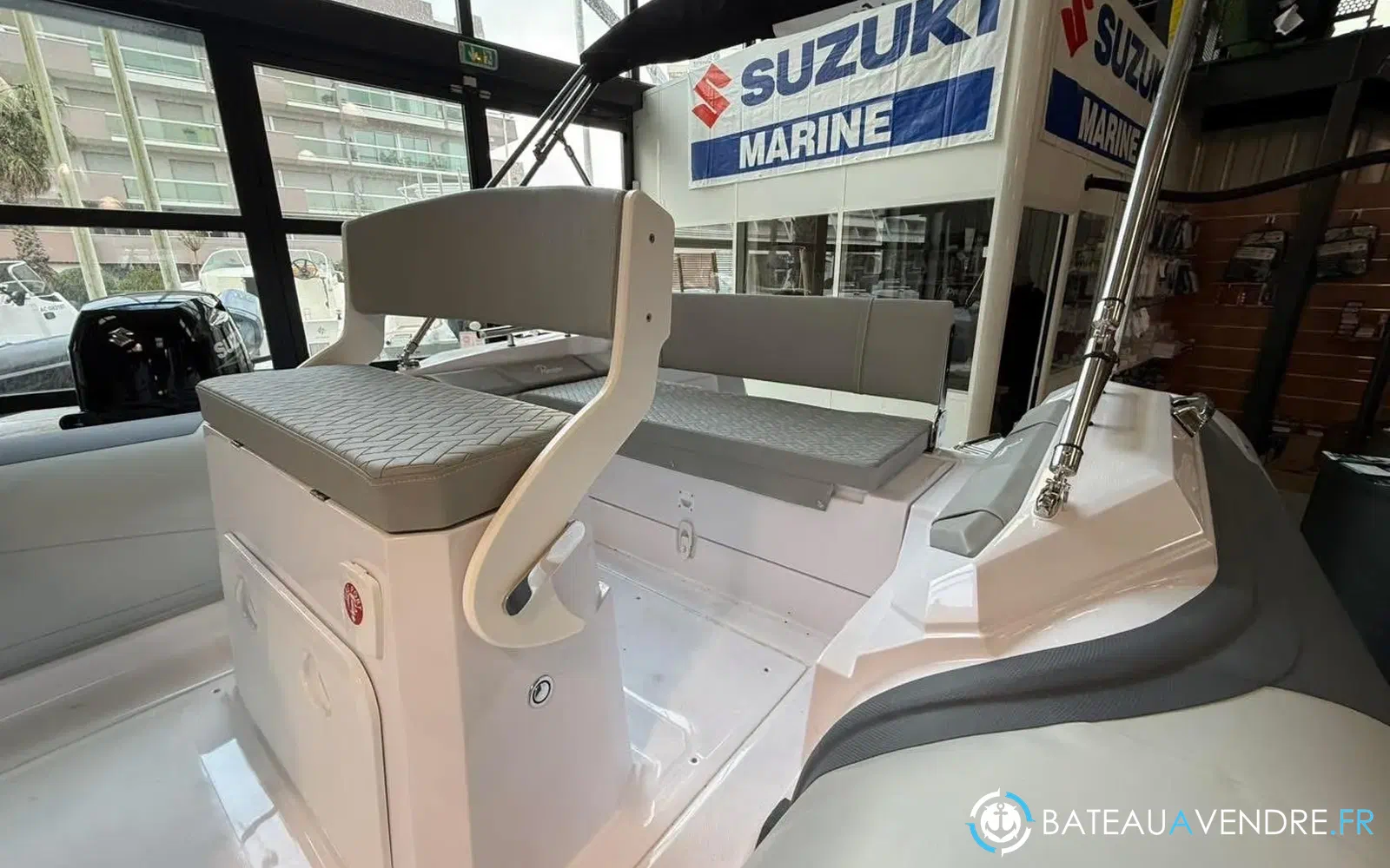 slider 4 Ranieri Cayman 21 S
