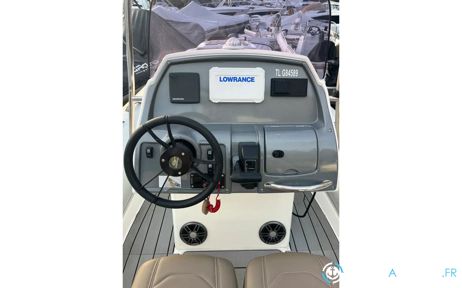 slider 11 Grand Golden Line G650