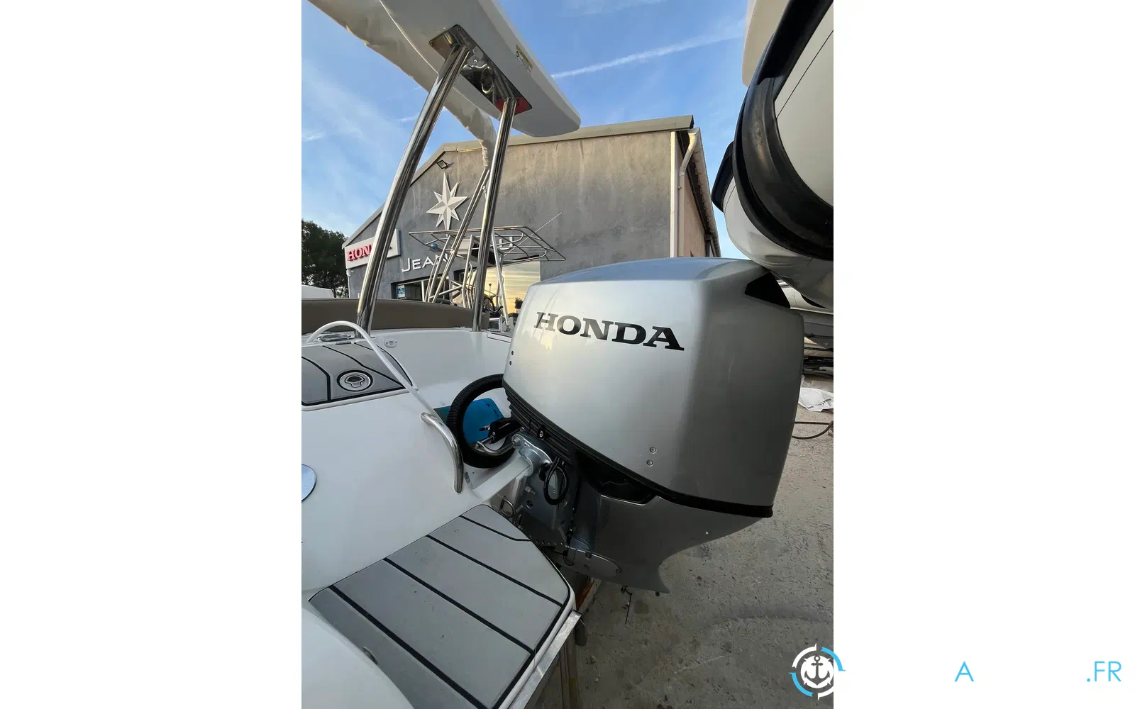 slider 3 Grand Golden Line G650