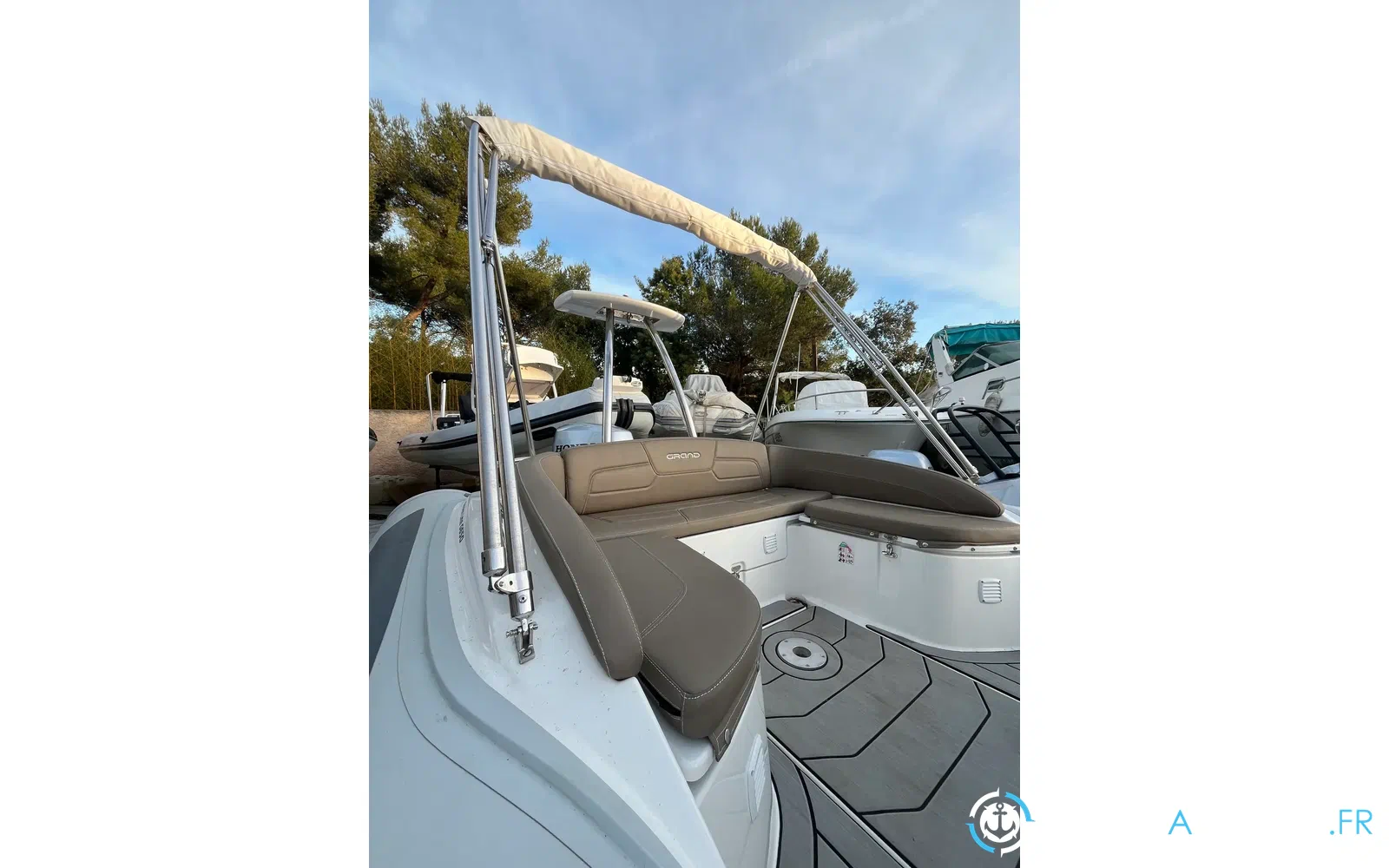 slider 7 Grand Golden Line G650