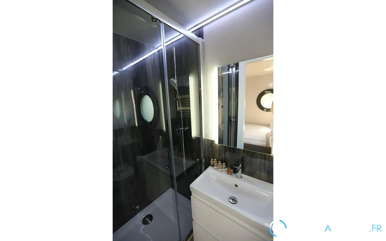 slider 9 La Mare Apartboat M