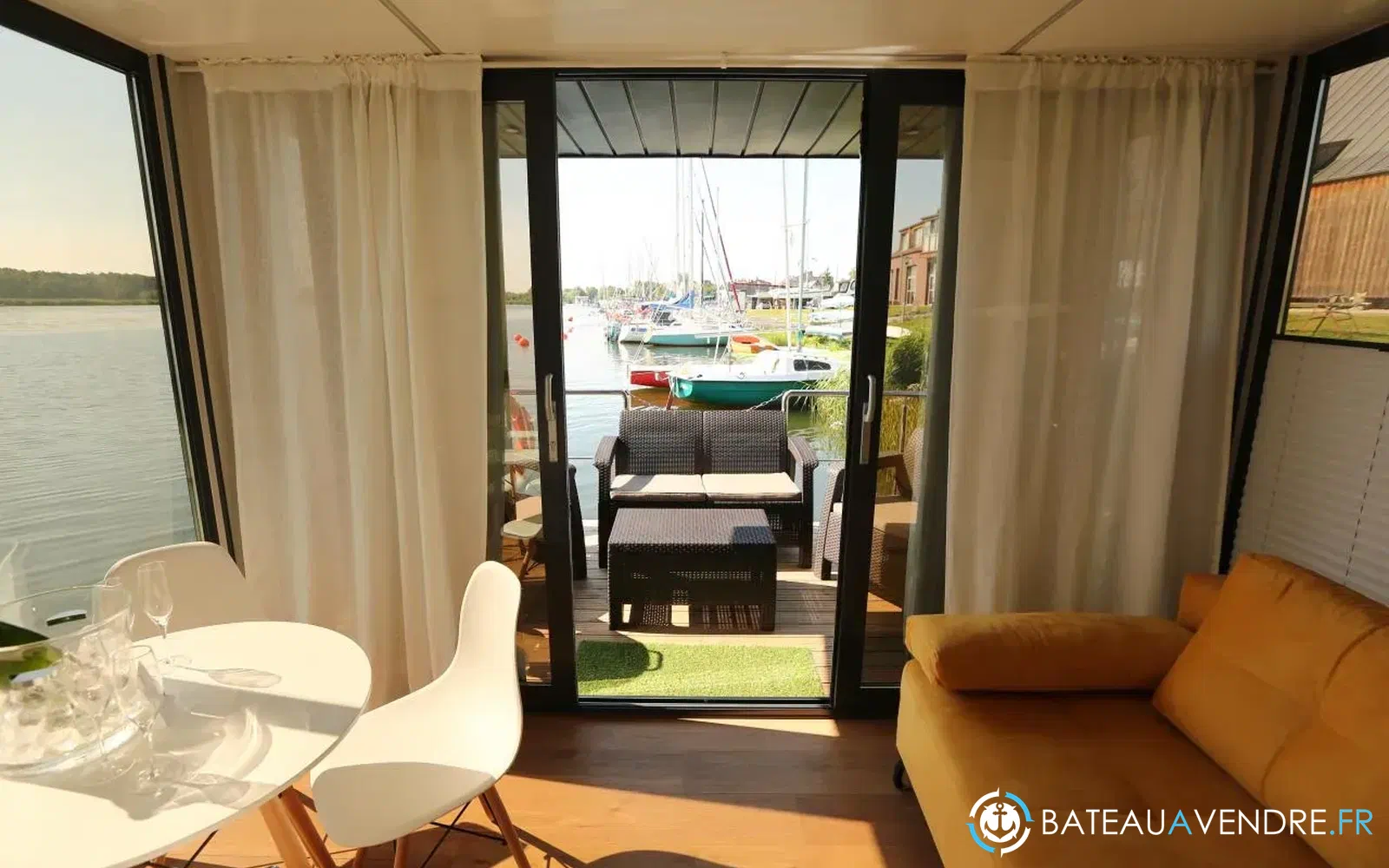 slider 4 La Mare Apartboat M