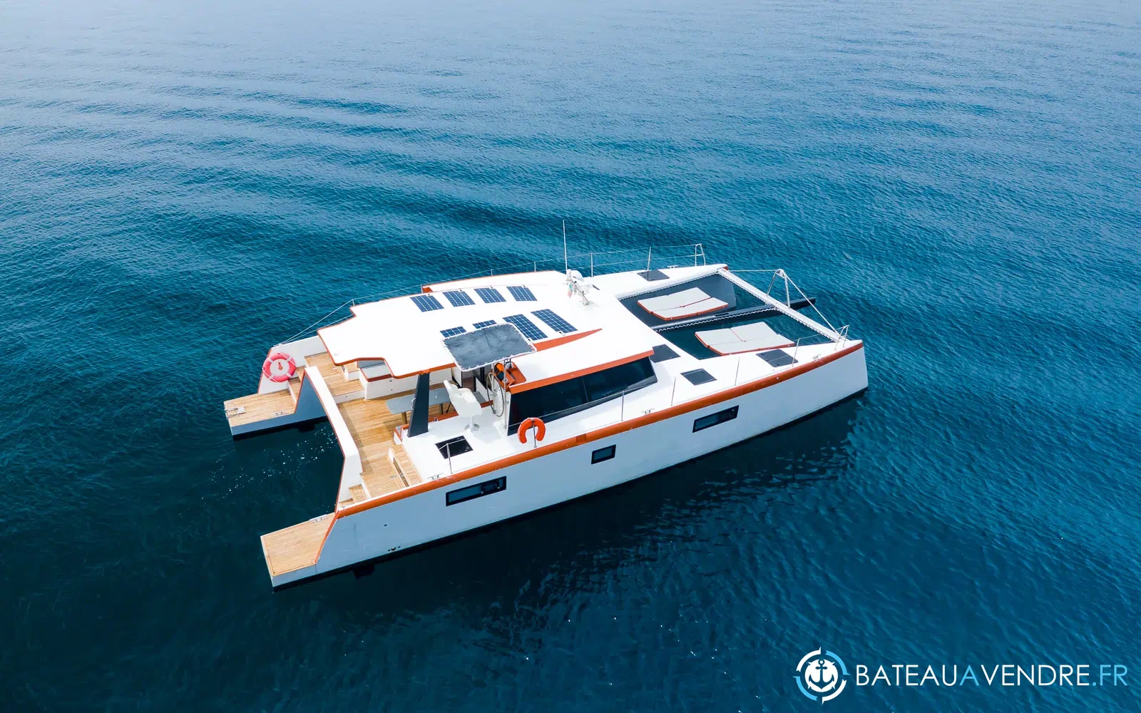 slider 24 Catamaran Luna 47 power