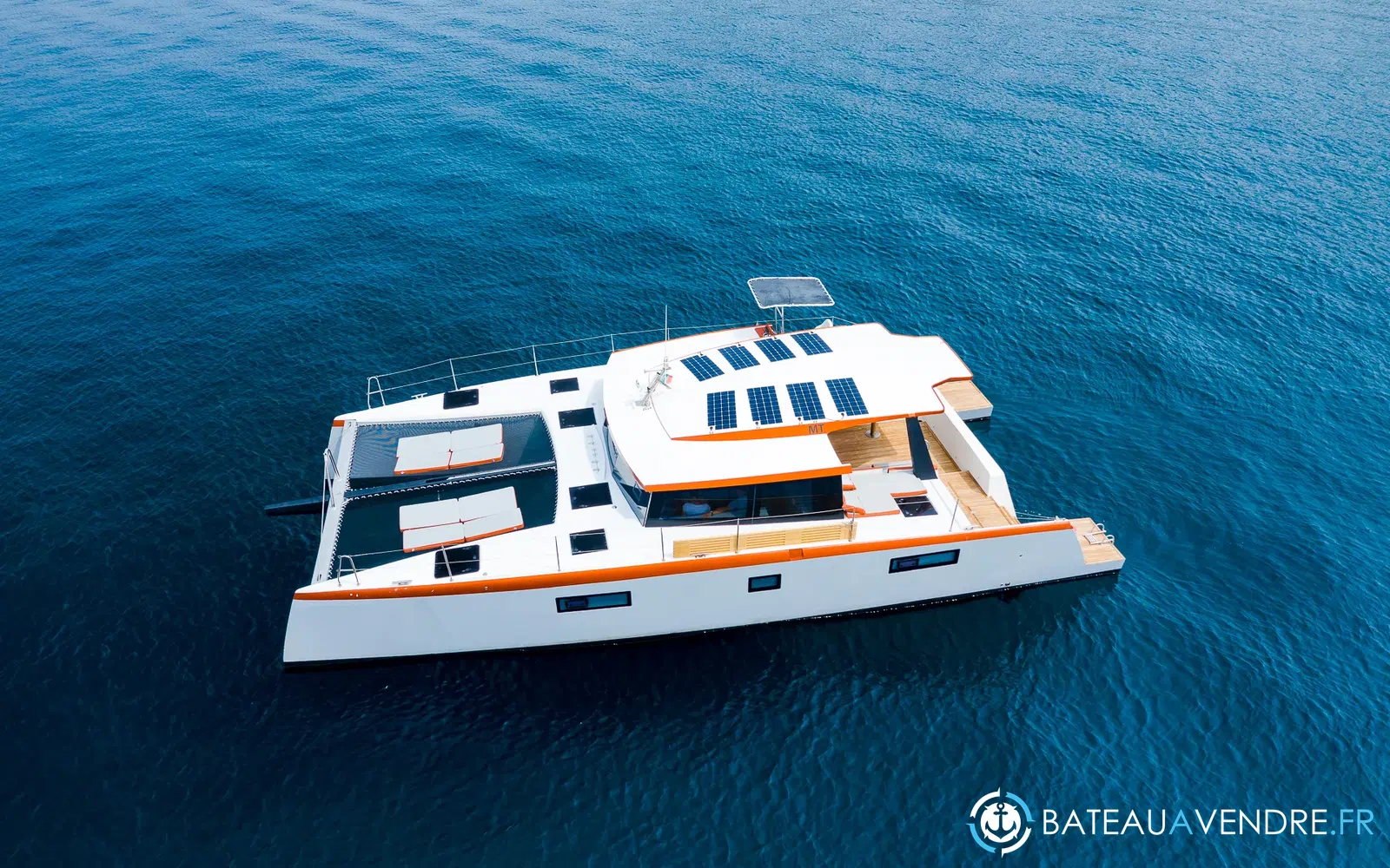 slider 4 Catamaran Luna 47 power