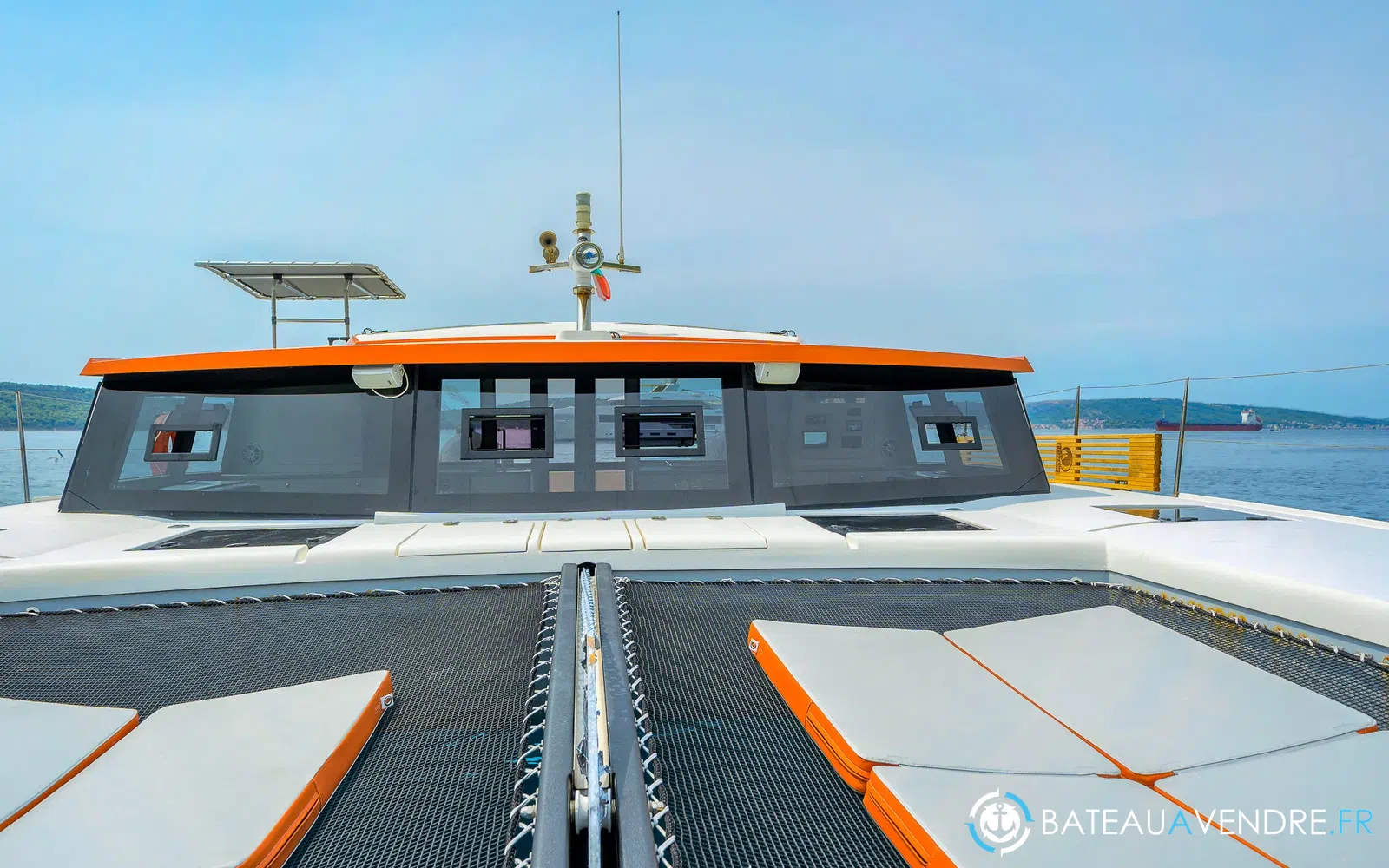 slider 2 Catamaran Luna 47 power