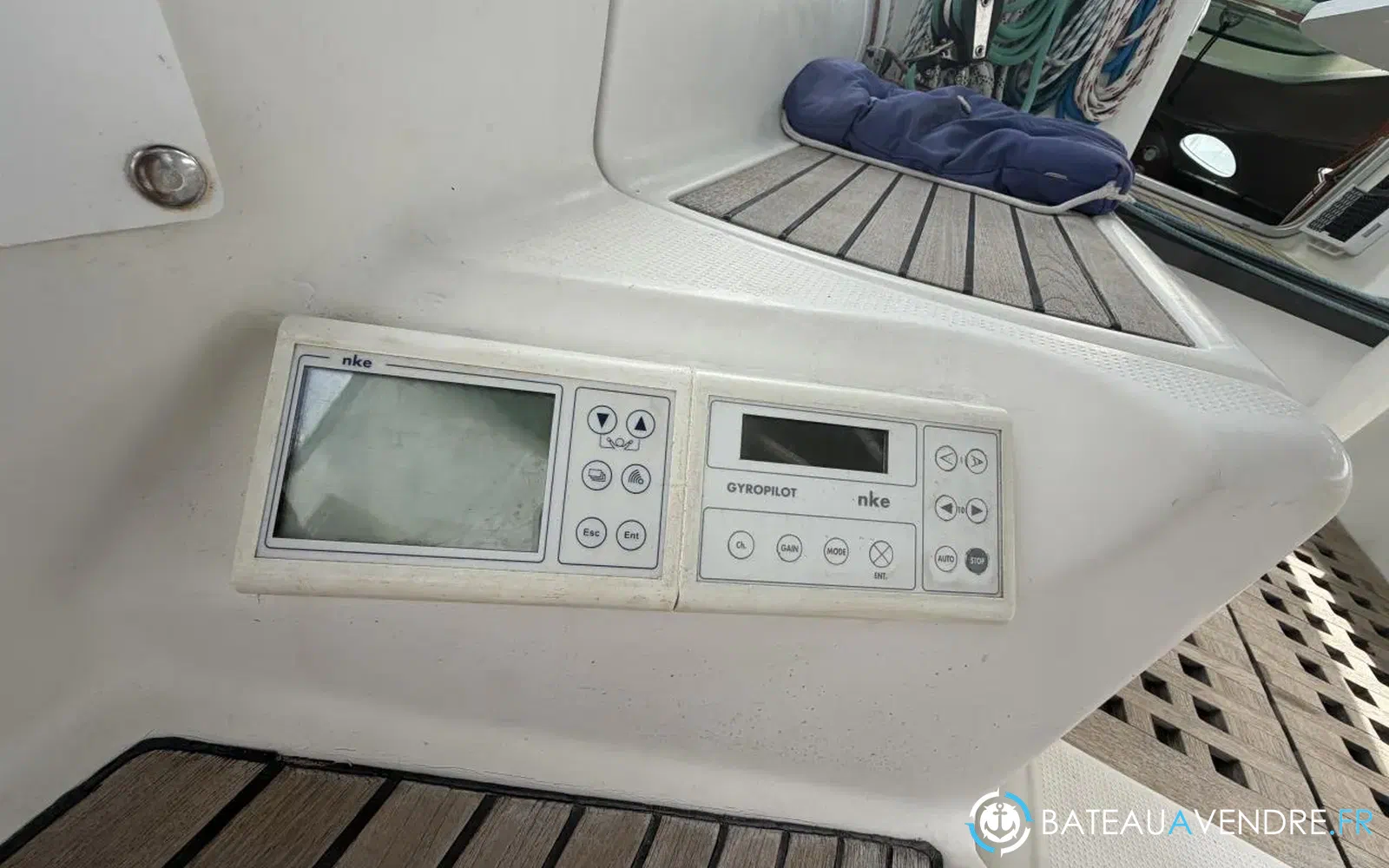 slider 12 Beneteau First 38 s5