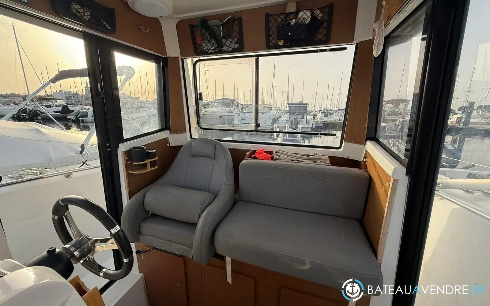 slider 10 Beneteau Barracuda 7
