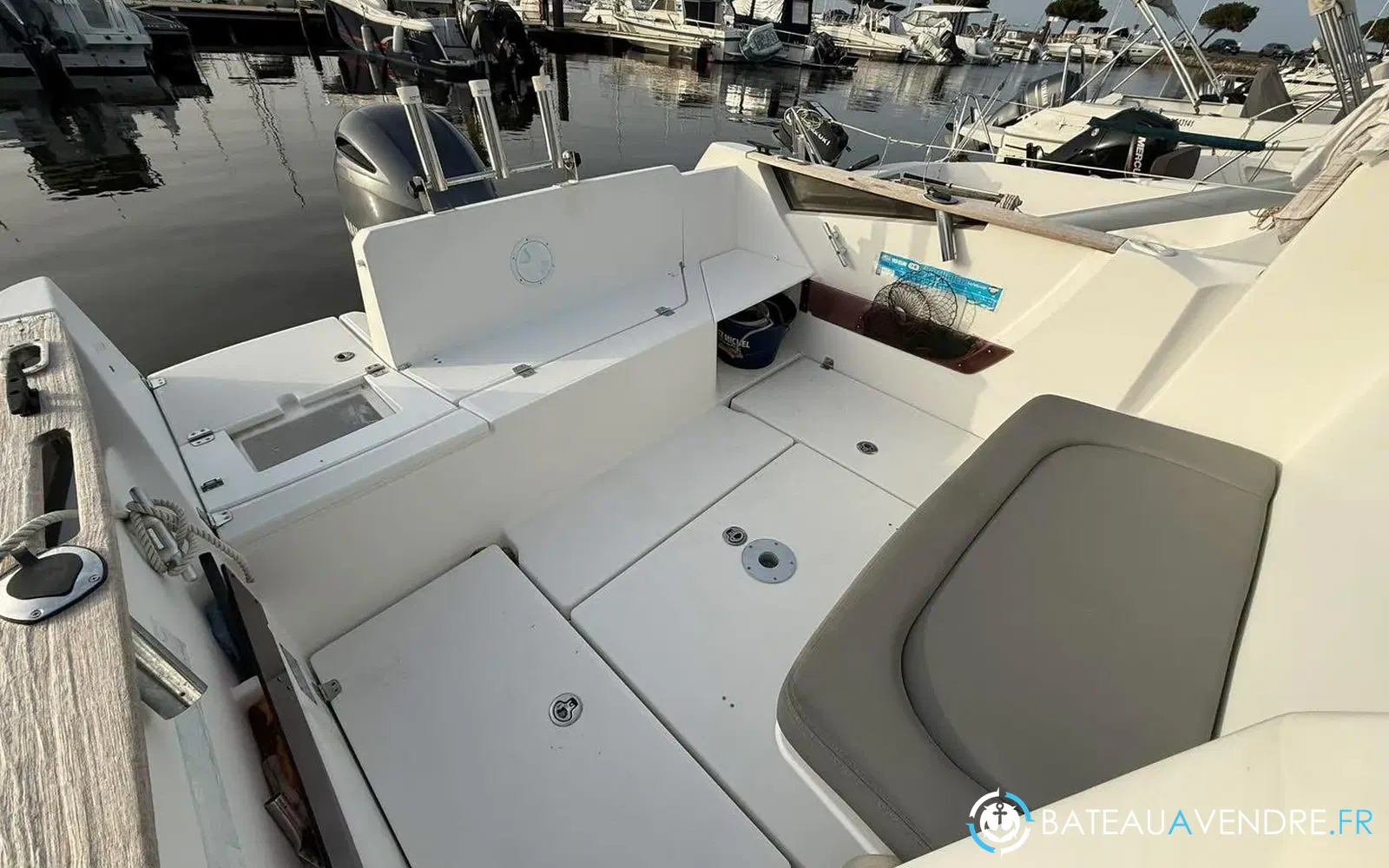 slider 18 Beneteau Barracuda 7
