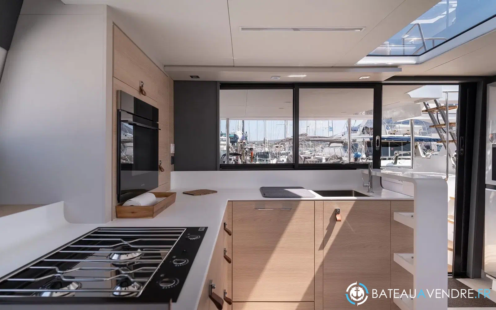 slider 11 Aventura Yacht Indigo Yacht 45