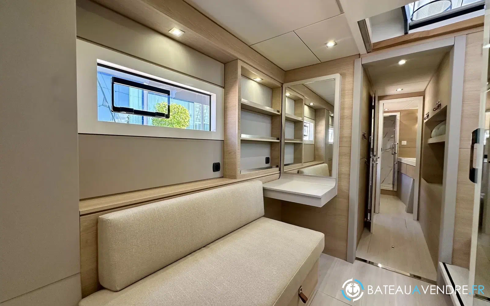 slider 15 Aventura Yacht Indigo Yacht 45